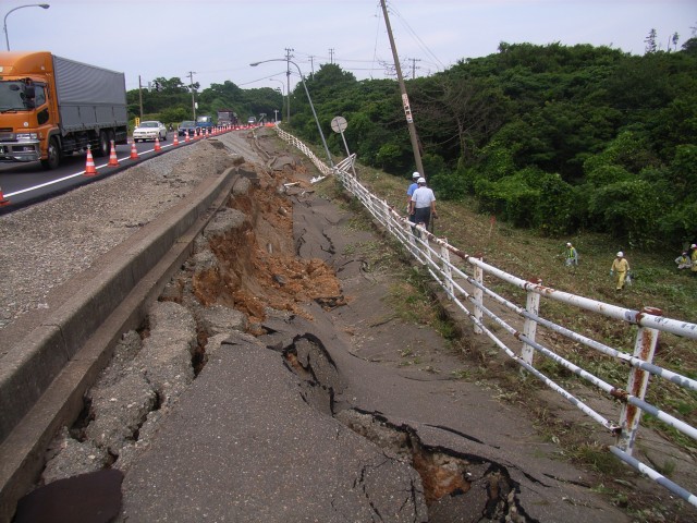 新潟県中越沖地震 2007-7-16